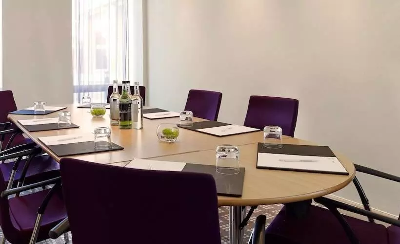 هتل Hilton Garden Inn Birmingham Brindleyplace