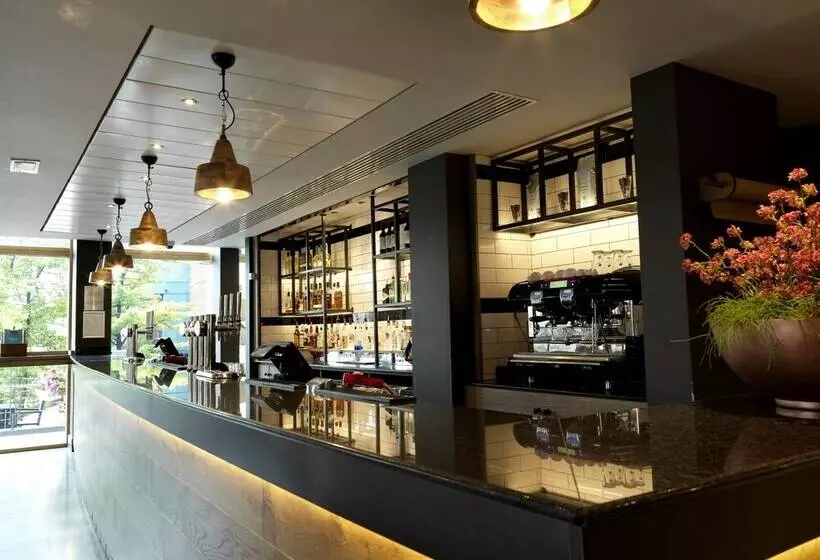 هتل Hilton Garden Inn Birmingham Brindleyplace