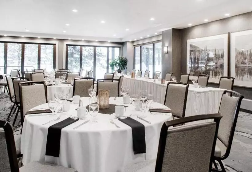 호텔 Kananaskis Mountain Lodge, Autograph Collection