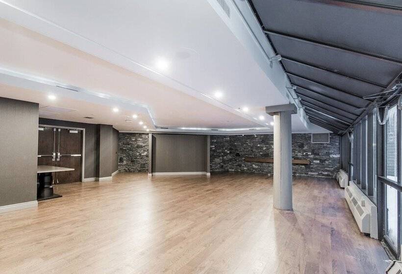 בית מלון כפרי Kananaskis Mountain Lodge, Autograph Collection