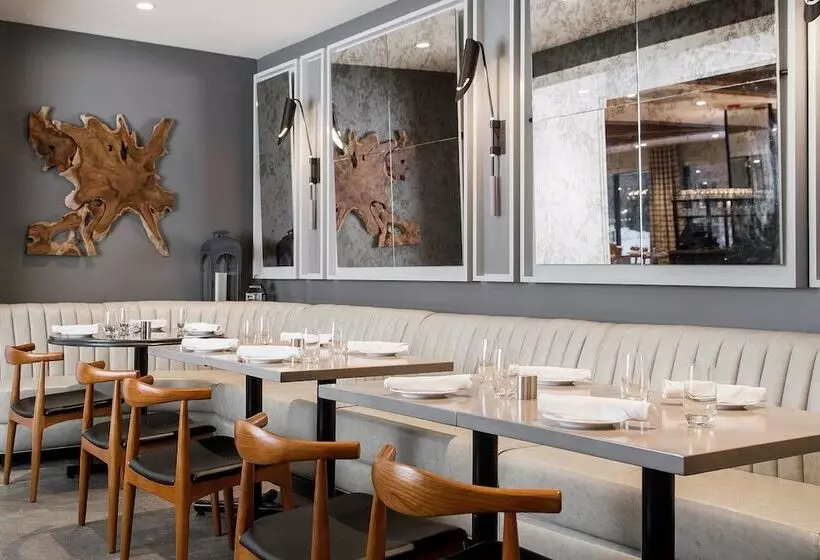 호텔 Kananaskis Mountain Lodge, Autograph Collection