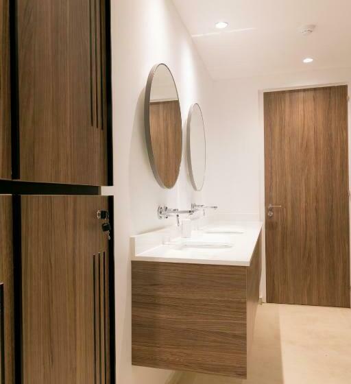 Lordos Beach Hotel & Spa