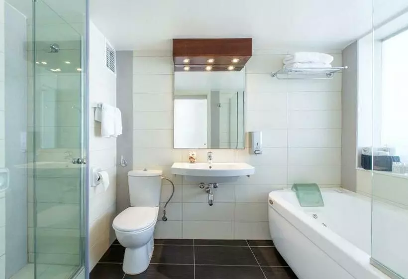 Lordos Beach Hotel & Spa