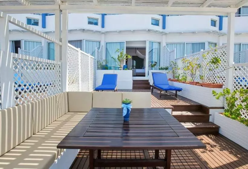 Lordos Beach Hotel & Spa