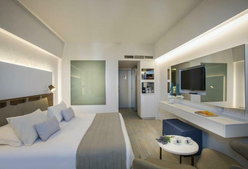 Lordos Beach Hotel & Spa