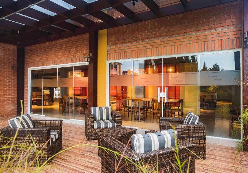 Hotel Cassino Tower Curitiba Aeroporto By Nacional Inn