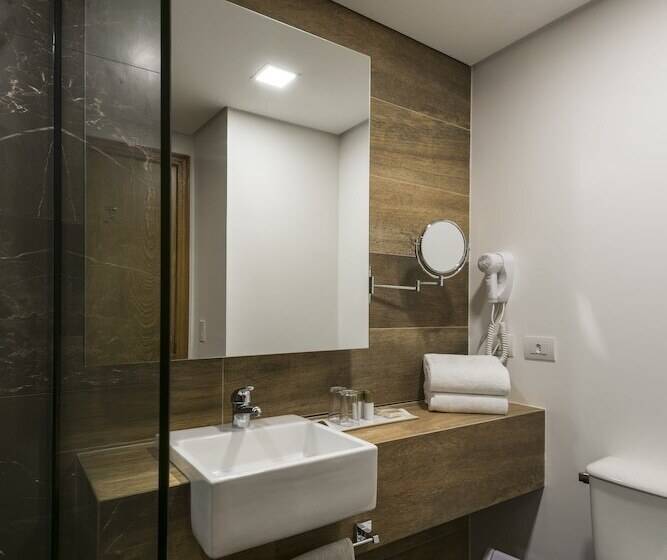 Hotel Cassino Tower Curitiba Aeroporto By Nacional Inn