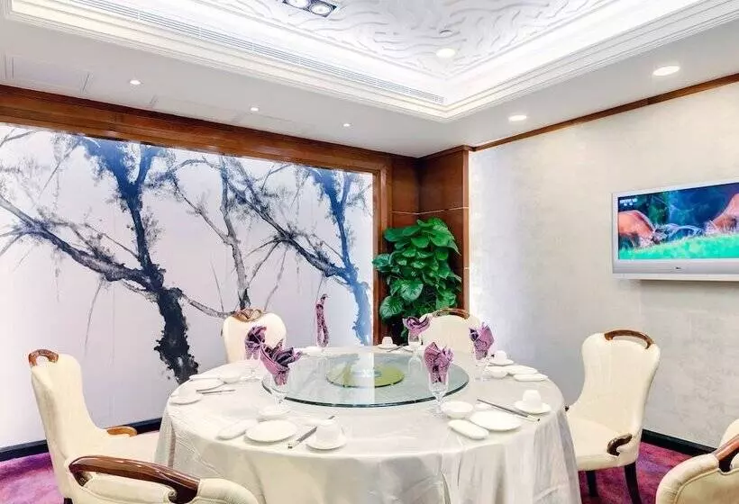 Ocean Hotel Guangzhou   Tao Jin Railway Station