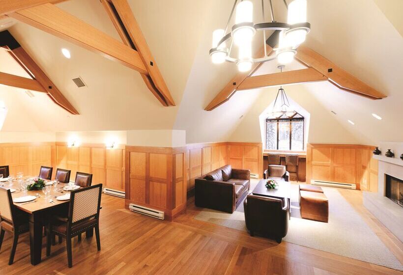 هتل Pan Pacific Whistler Village Centre