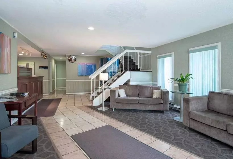 Hotel Sandman Inn Cache Creek