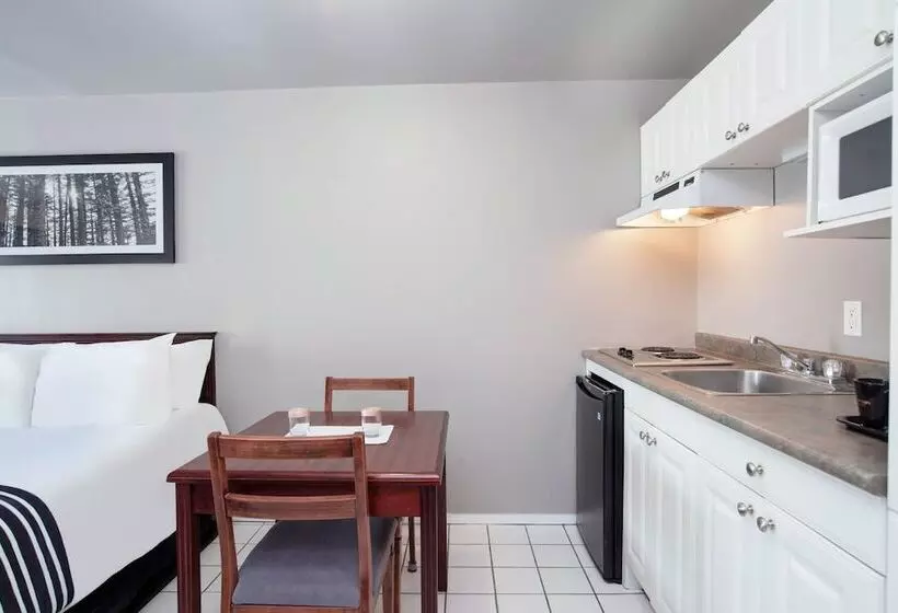 Hotel Sandman Inn Cache Creek