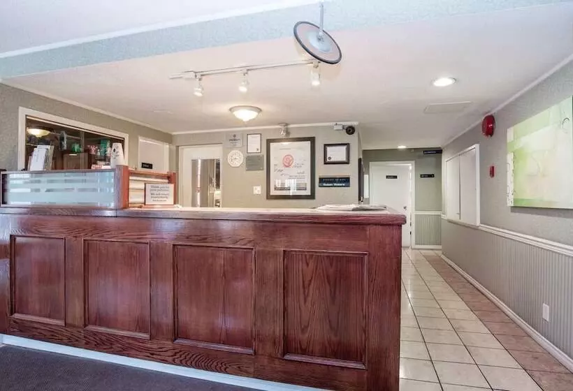 Hotel Sandman Inn Cache Creek