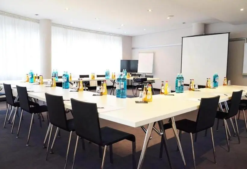 Bristol Hotel Frankfurt City