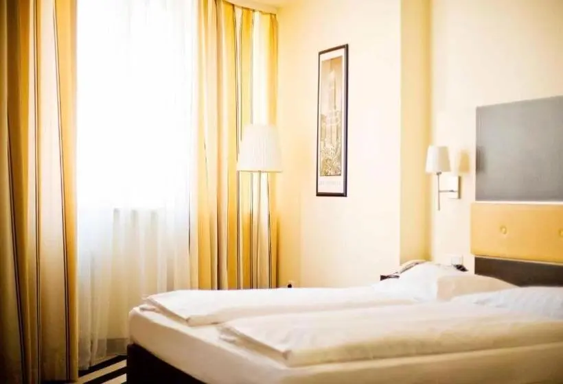 Bristol Hotel Frankfurt City