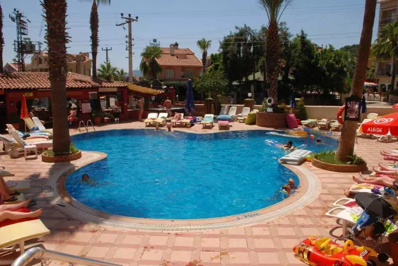 Club Meridyen Apartments