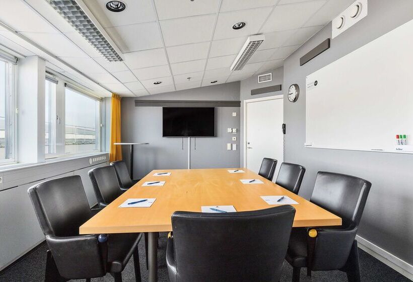 בית מלון כפרי Best Western Eurostop örebro