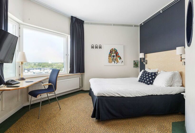 בית מלון כפרי Best Western Eurostop örebro