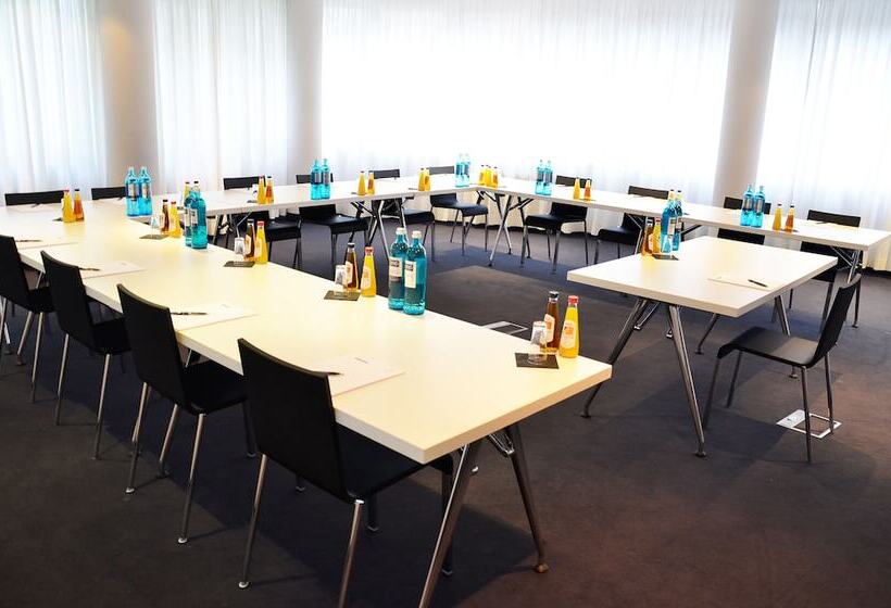 Bristol Hotel   Frankfurt City