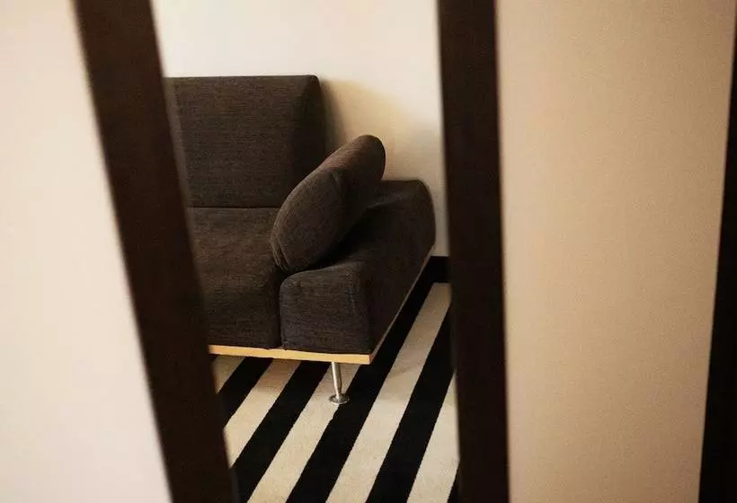 Bristol Hotel   Frankfurt City