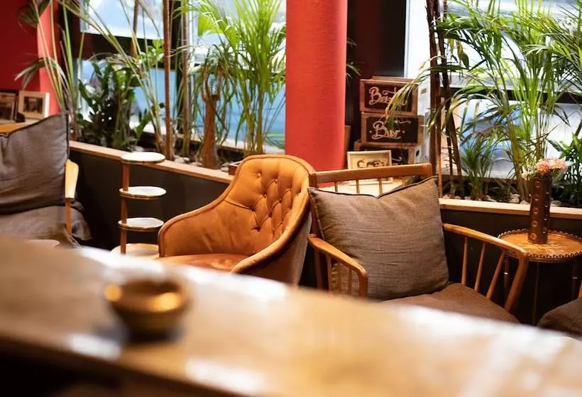 Bristol Hotel   Frankfurt City