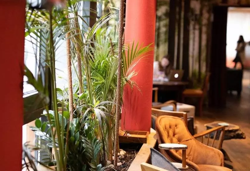 Bristol Hotel   Frankfurt City