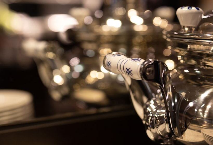 Bristol Hotel   Frankfurt City