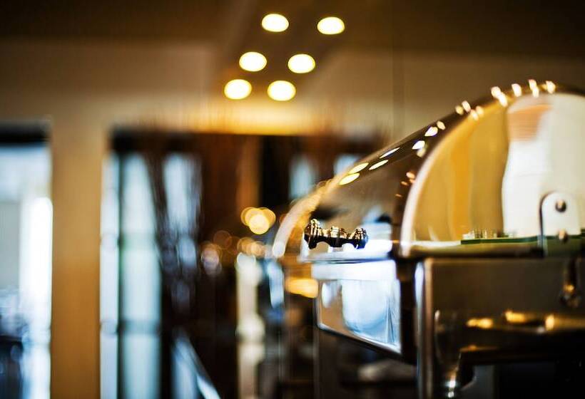 Bristol Hotel   Frankfurt City