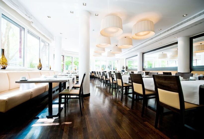 Bristol Hotel   Frankfurt City