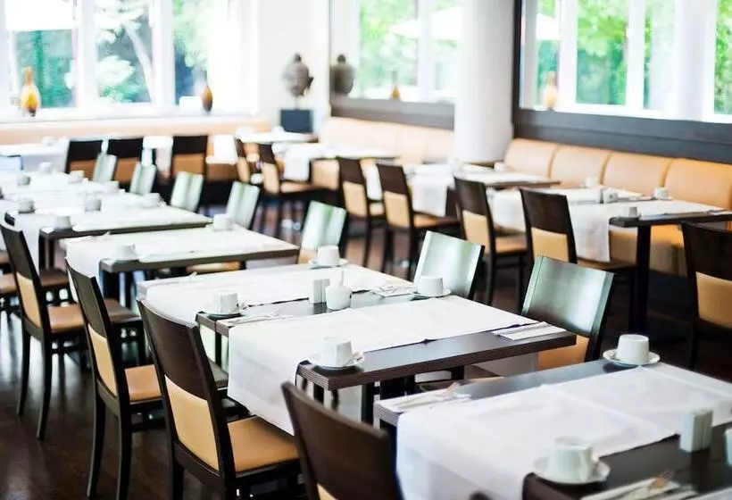 Bristol Hotel   Frankfurt City