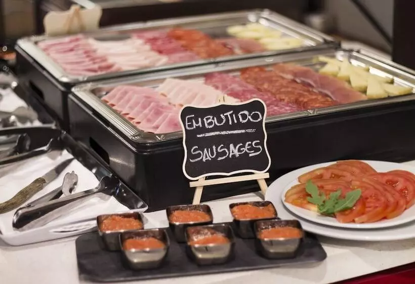 هتل Casa Palacio Pilar Del Toro