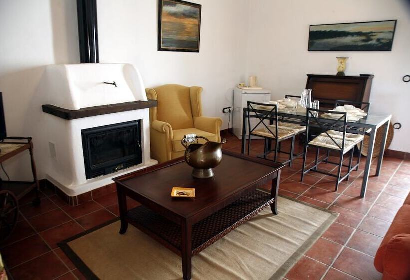 ホテル Complejo Pequeño Rocío   Hostel