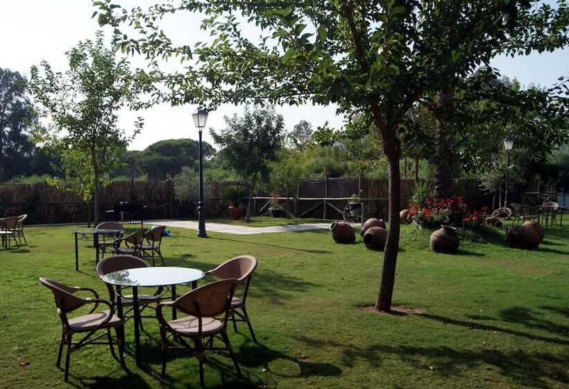 ホテル Complejo Pequeño Rocío   Hostel