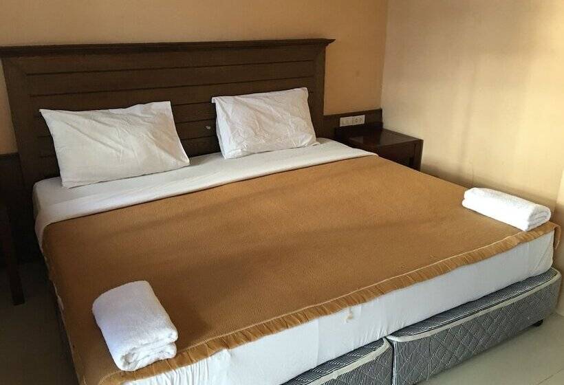 Szálloda Drop In Club Resort & Spa