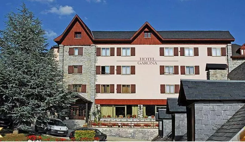 ホテル Garona