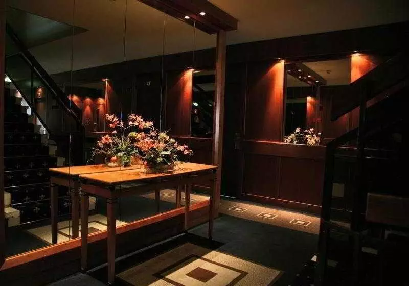 Otel ibis Genève Centre Lac