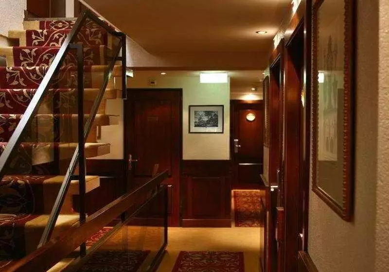 Otel ibis Genève Centre Lac