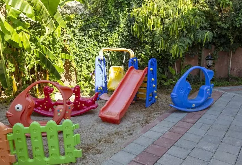 Hotelli Marcan Beach Adult Only