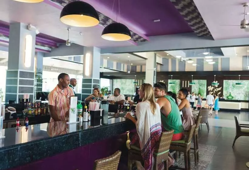 Hotel Riu Negril - All Inclusive