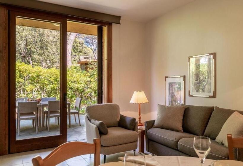 ホテル Roccamare Resort   Ville E Appartamenti