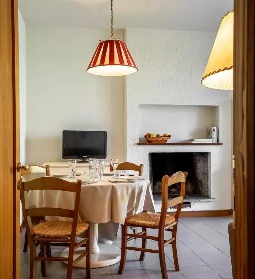 Отель Roccamare Resort   Ville E Appartamenti