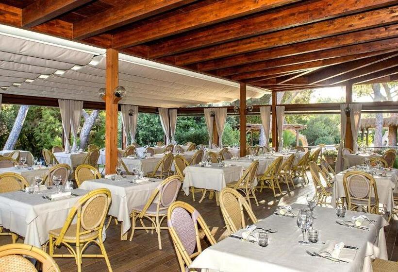 ホテル Roccamare Resort   Ville E Appartamenti