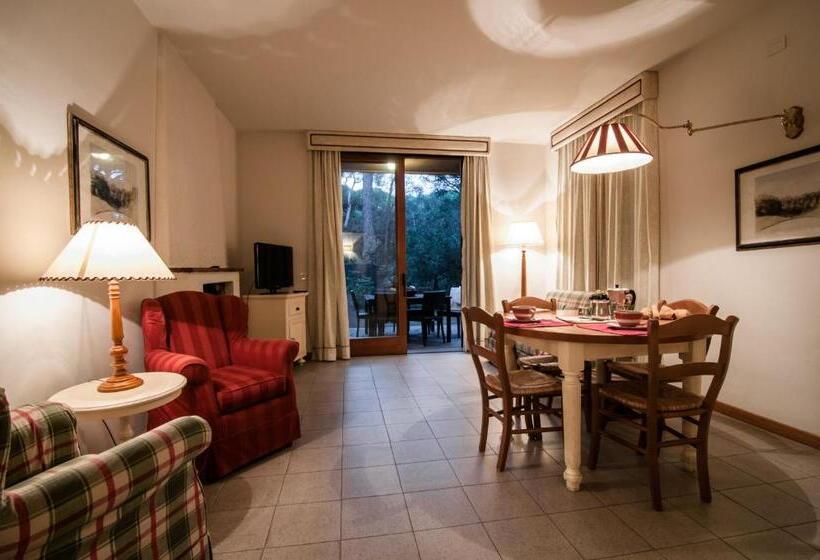 ホテル Roccamare Resort   Ville E Appartamenti