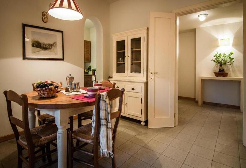 ホテル Roccamare Resort   Ville E Appartamenti