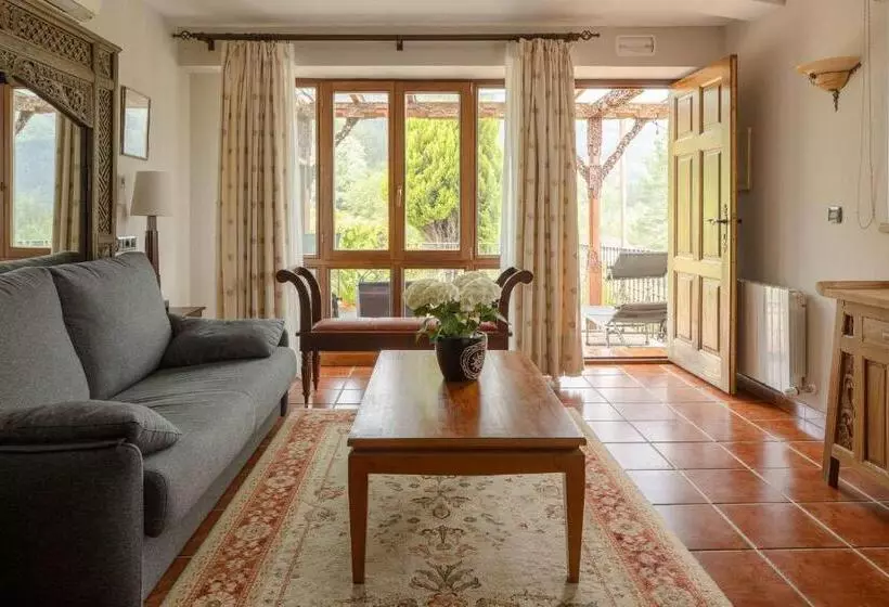 田舎風ホテル & Spa Etxegana