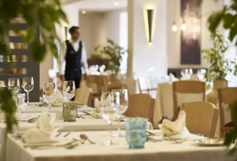 בית מלון כפרי The Residence Porto Mare  Portobay