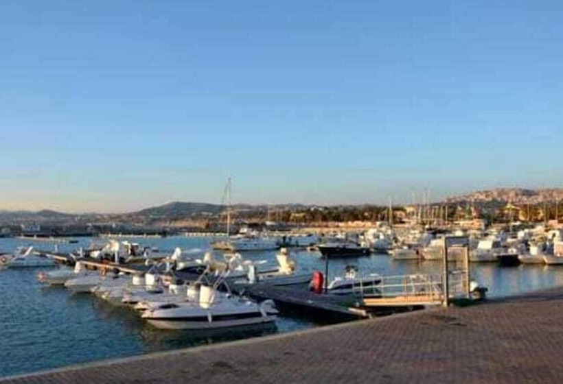 فندق Villa Romana