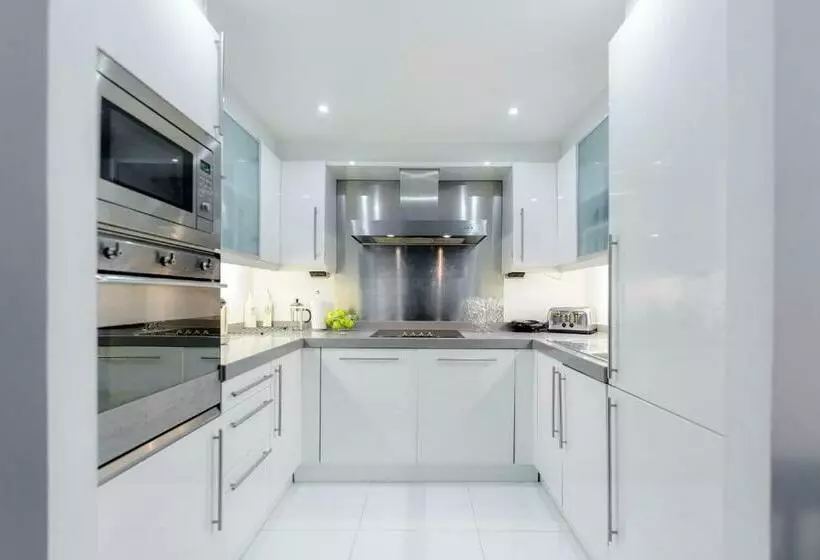 The Grainstor Apartment Excel/02