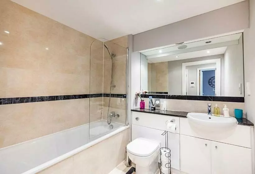 The Grainstor Apartment Excel/02