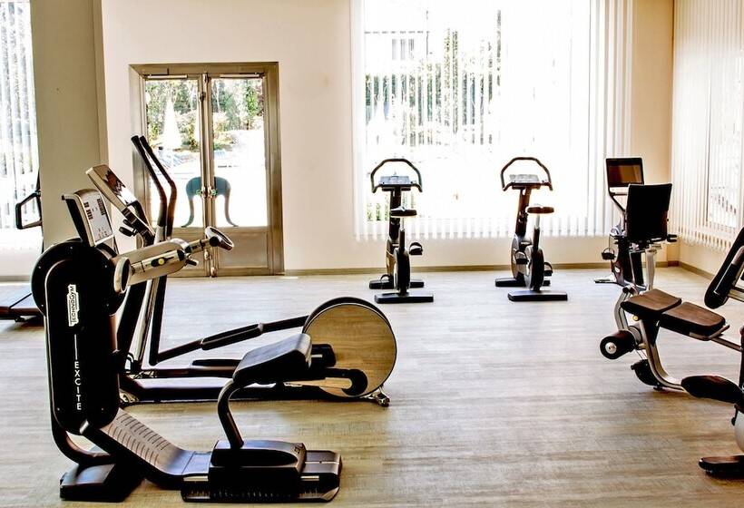 בית מלון כפרי Abano Grand