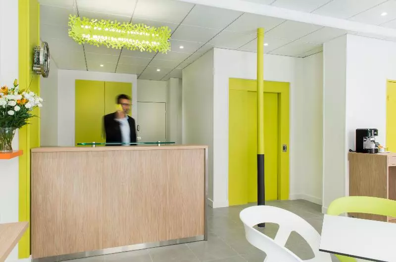 هتل Bel Oranger Gare De Lyon